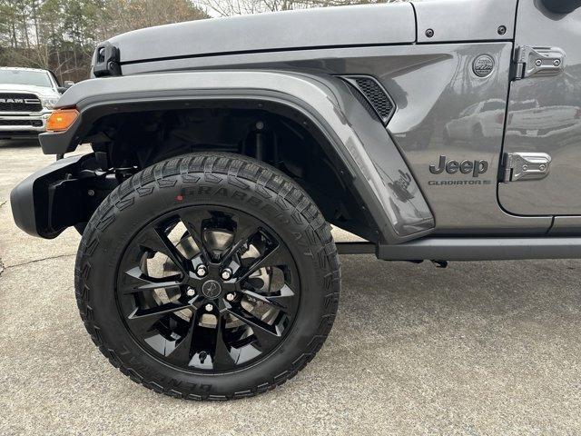 new 2025 Jeep Gladiator car, priced at $40,380