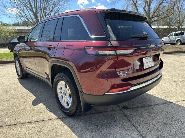 new 2025 Jeep Grand Cherokee car, priced at $40,890