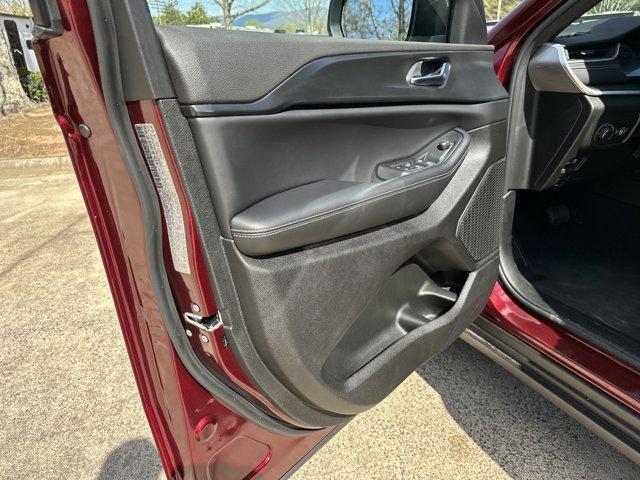 new 2025 Jeep Grand Cherokee car, priced at $40,890