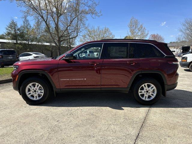 new 2025 Jeep Grand Cherokee car, priced at $40,890