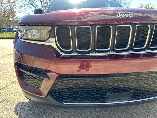 new 2025 Jeep Grand Cherokee car, priced at $40,890