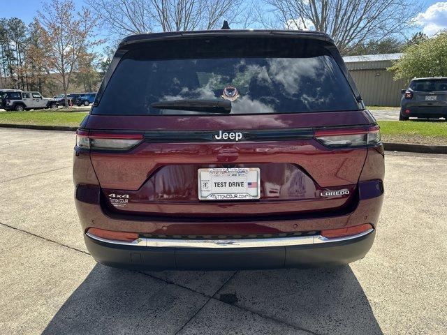 new 2025 Jeep Grand Cherokee car, priced at $40,890