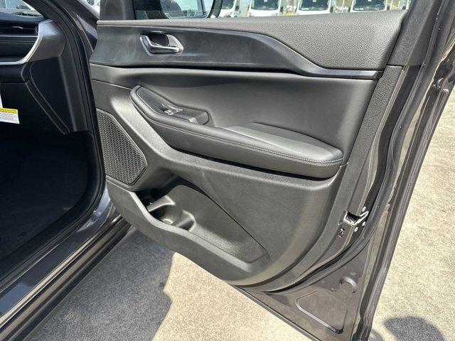 new 2025 Jeep Grand Cherokee L car, priced at $43,280
