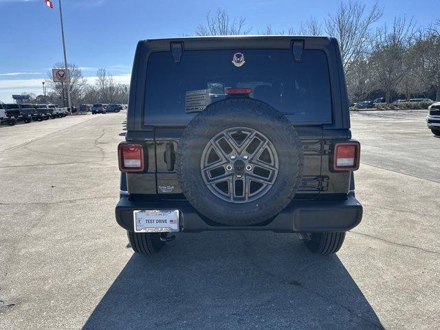 new 2025 Jeep Wrangler car, priced at $46,250