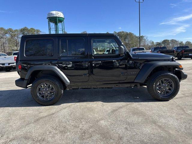 new 2025 Jeep Wrangler car, priced at $46,250