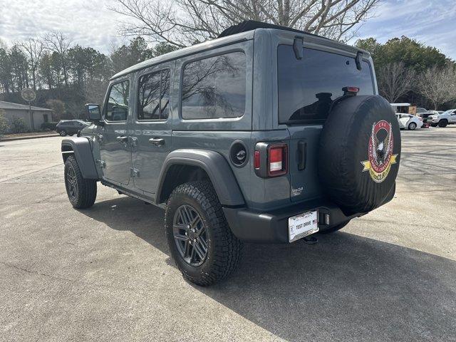 new 2025 Jeep Wrangler car