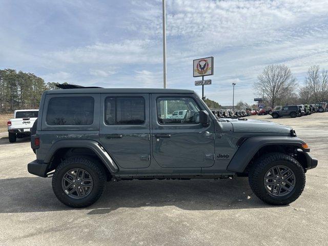 new 2025 Jeep Wrangler car