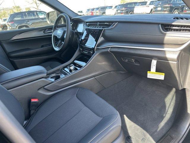 new 2025 Jeep Grand Cherokee L car, priced at $39,675