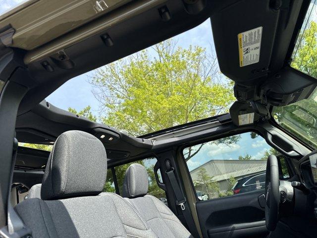 new 2025 Jeep Wrangler car, priced at $55,465