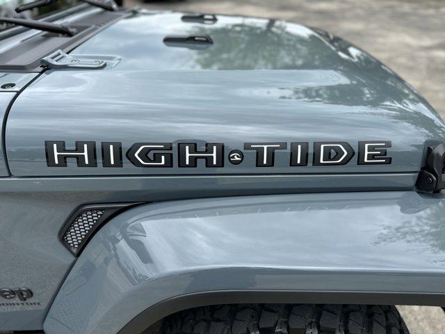 new 2025 Jeep Gladiator car, priced at $46,685