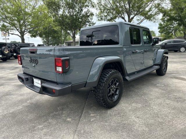 new 2025 Jeep Gladiator car, priced at $46,685