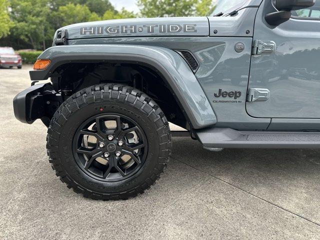 new 2025 Jeep Gladiator car, priced at $46,685