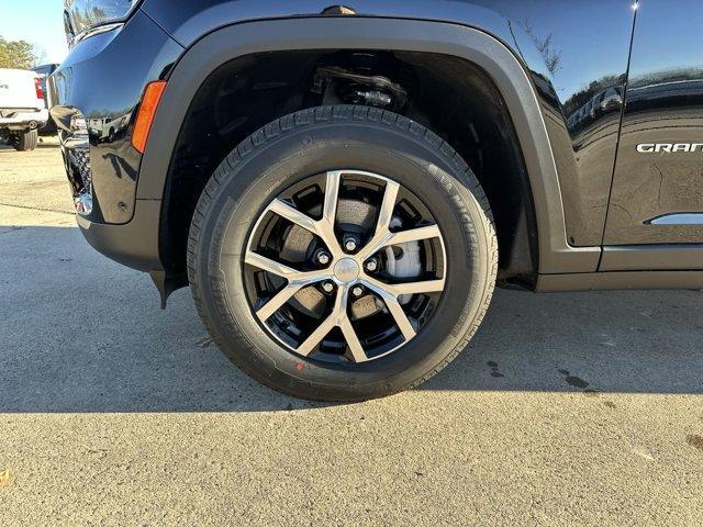 new 2025 Jeep Grand Cherokee car, priced at $45,785