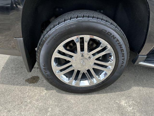 used 2020 Cadillac Escalade ESV car, priced at $32,497