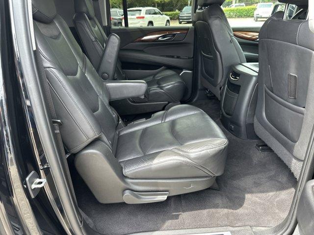 used 2020 Cadillac Escalade ESV car, priced at $32,497