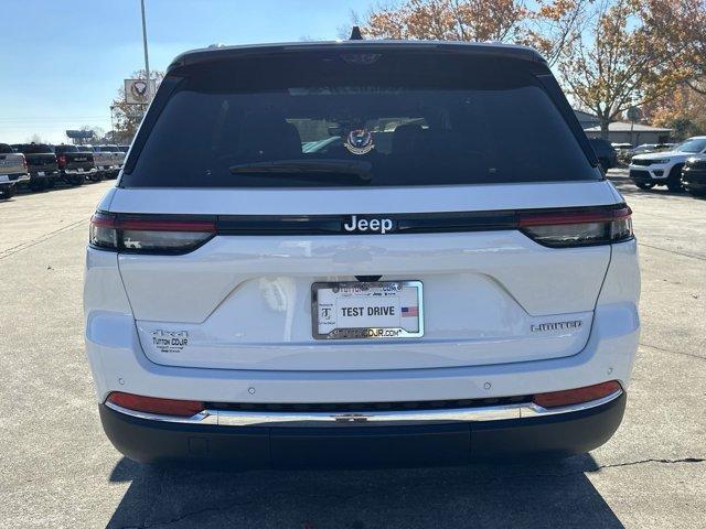 new 2025 Jeep Grand Cherokee car, priced at $44,390