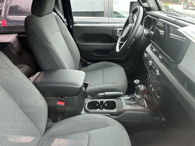 new 2025 Jeep Wrangler car
