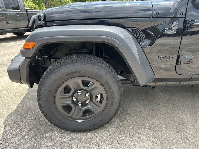 new 2025 Jeep Wrangler car, priced at $35,850