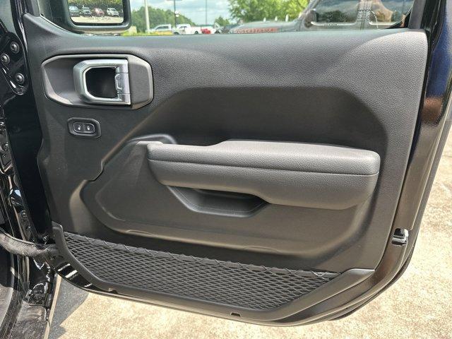 new 2025 Jeep Wrangler car, priced at $35,850