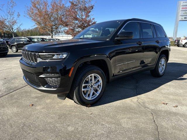 new 2025 Jeep Grand Cherokee car, priced at $36,275