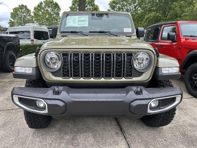 new 2025 Jeep Gladiator car, priced at $47,685