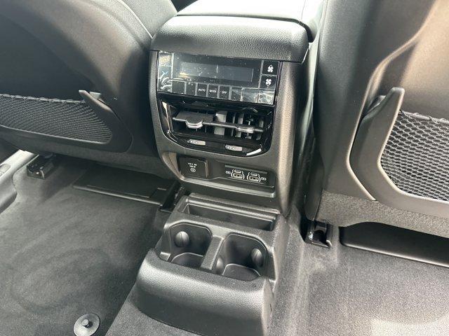 new 2025 Jeep Grand Cherokee L car