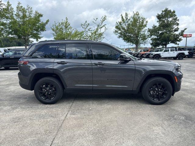 used 2024 Jeep Grand Cherokee car, priced at $37,997