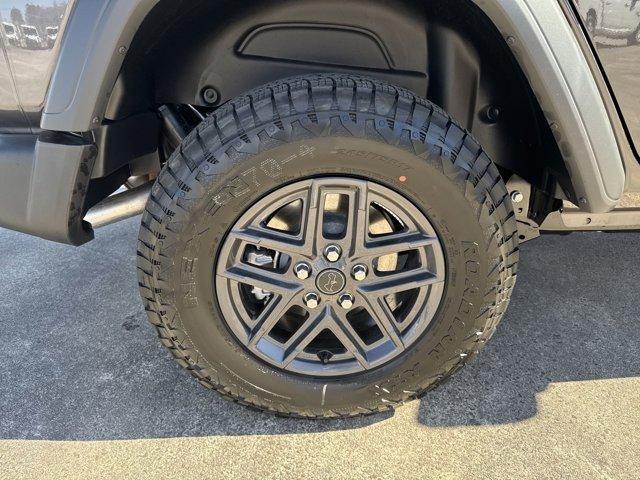 new 2025 Jeep Wrangler car, priced at $46,950