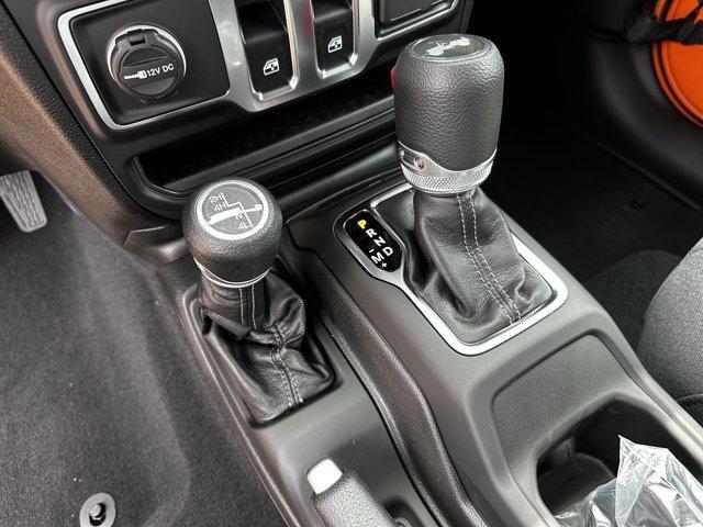 new 2025 Jeep Wrangler car