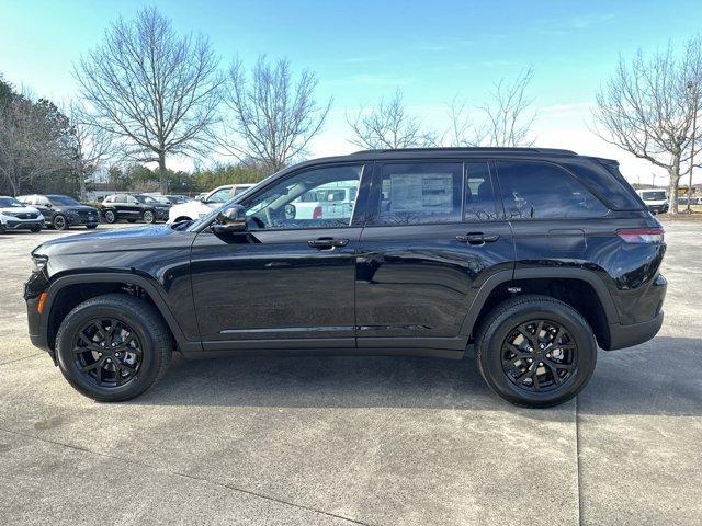 new 2025 Jeep Grand Cherokee car, priced at $42,780
