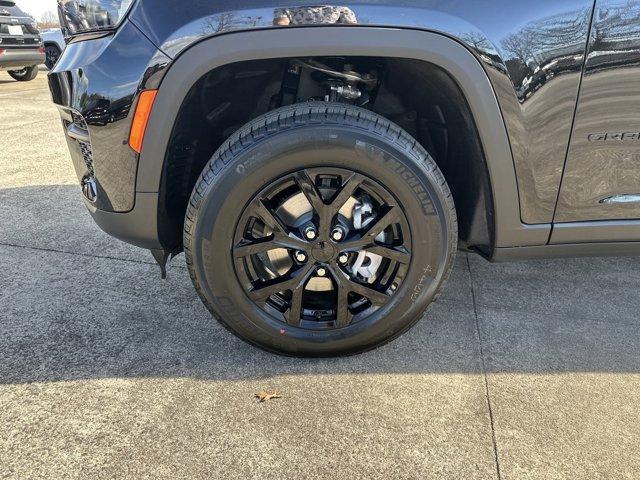 new 2025 Jeep Grand Cherokee car, priced at $42,780
