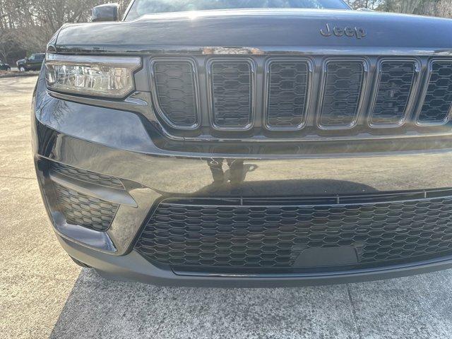new 2025 Jeep Grand Cherokee car, priced at $42,780