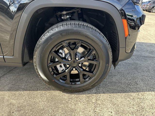 new 2025 Jeep Grand Cherokee car, priced at $42,780