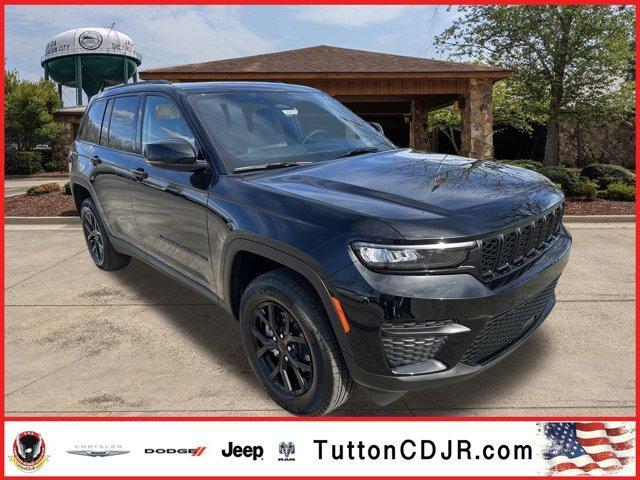 new 2025 Jeep Grand Cherokee car, priced at $42,260