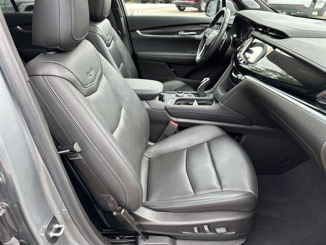 used 2023 Cadillac XT6 car, priced at $44,997