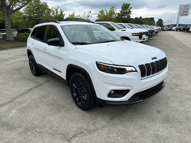 used 2023 Jeep Cherokee car, priced at $22,991