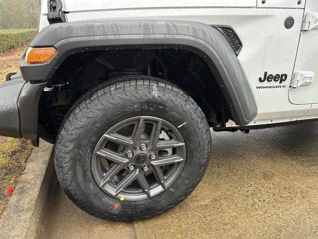 new 2025 Jeep Wrangler car, priced at $47,355