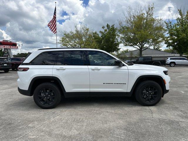 used 2025 Jeep Grand Cherokee car, priced at $39,997