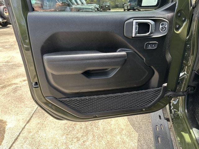 used 2024 Jeep Gladiator car, priced at $36,997