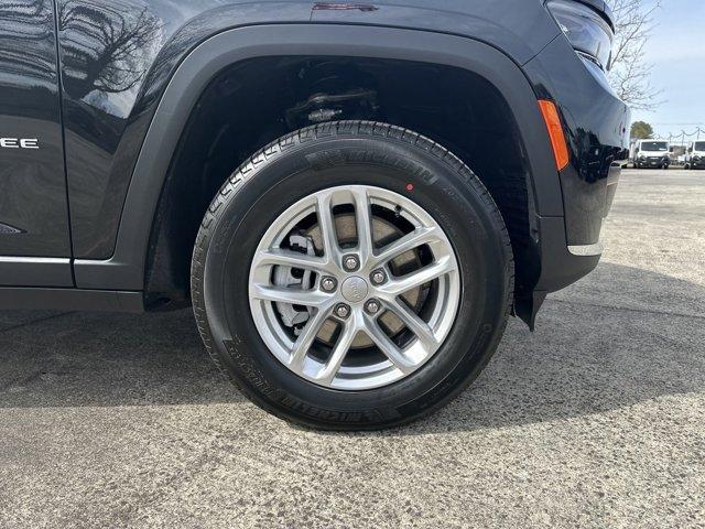 new 2025 Jeep Grand Cherokee L car, priced at $39,175