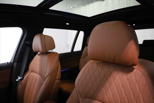 used 2024 BMW X7 car, priced at $91,550