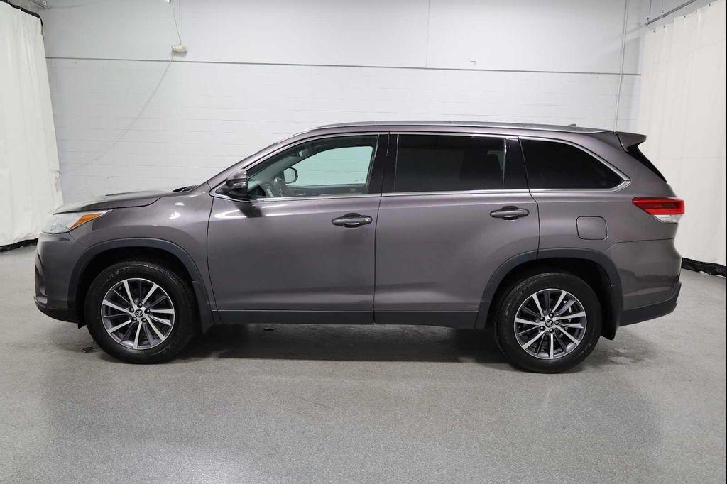 used 2019 Toyota Highlander car, priced at $24,995