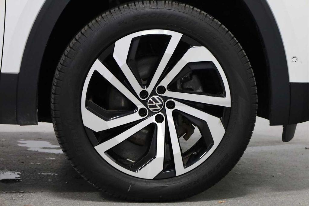 used 2021 Volkswagen Atlas car, priced at $30,550