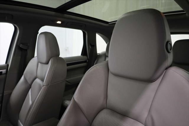 used 2012 Porsche Cayenne car