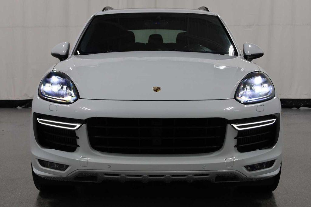 used 2018 Porsche Cayenne car, priced at $37,495
