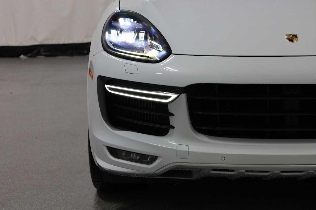 used 2018 Porsche Cayenne car, priced at $37,495