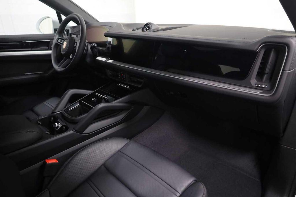 new 2025 Porsche Cayenne car, priced at $109,975