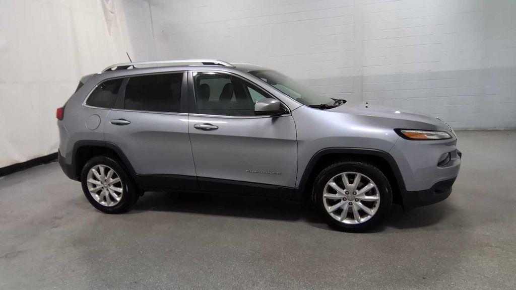 used 2016 Jeep Cherokee car, priced at $10,995