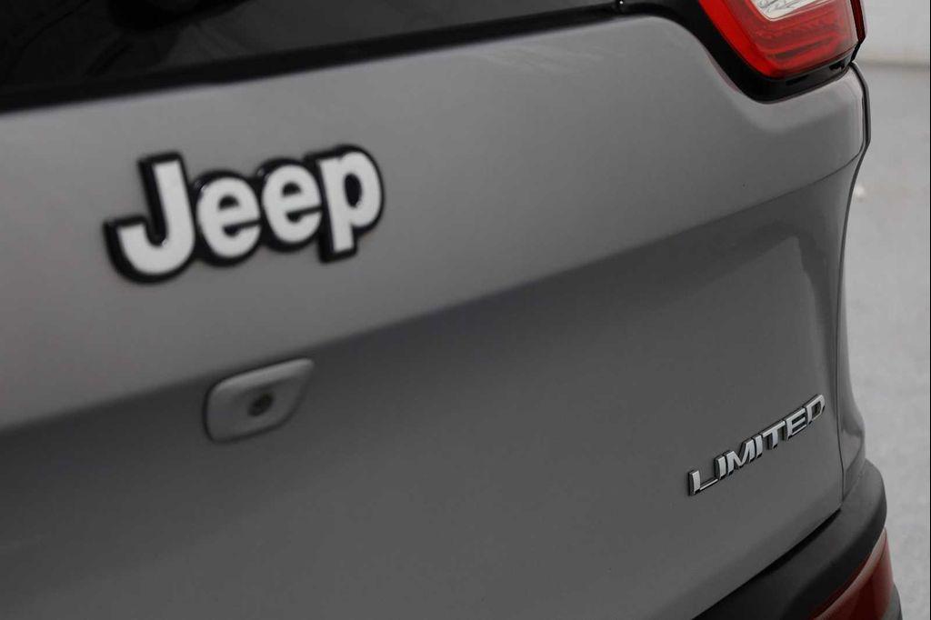 used 2016 Jeep Cherokee car, priced at $10,995
