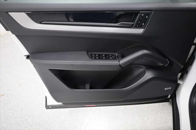 used 2024 Porsche Cayenne car